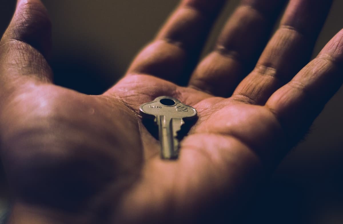 Mobile Security Threats and Countermeasures